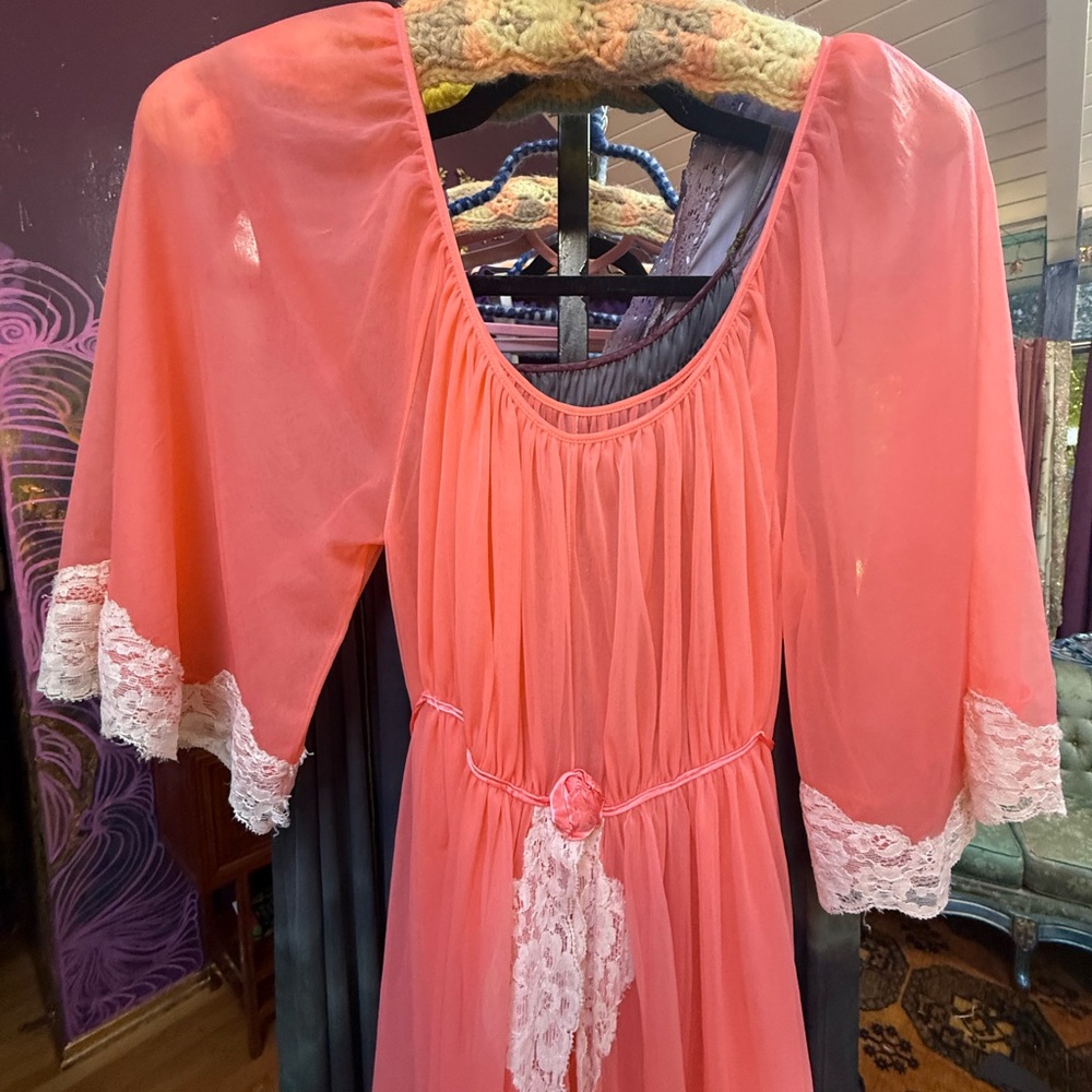 Elegant Pink Lace Trim Nightgown